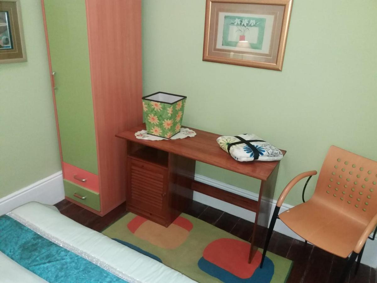 Casa Dragao Bed & Breakfast Порто Екстериор снимка