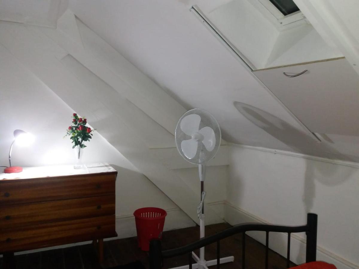 Casa Dragao Bed & Breakfast Порто Екстериор снимка