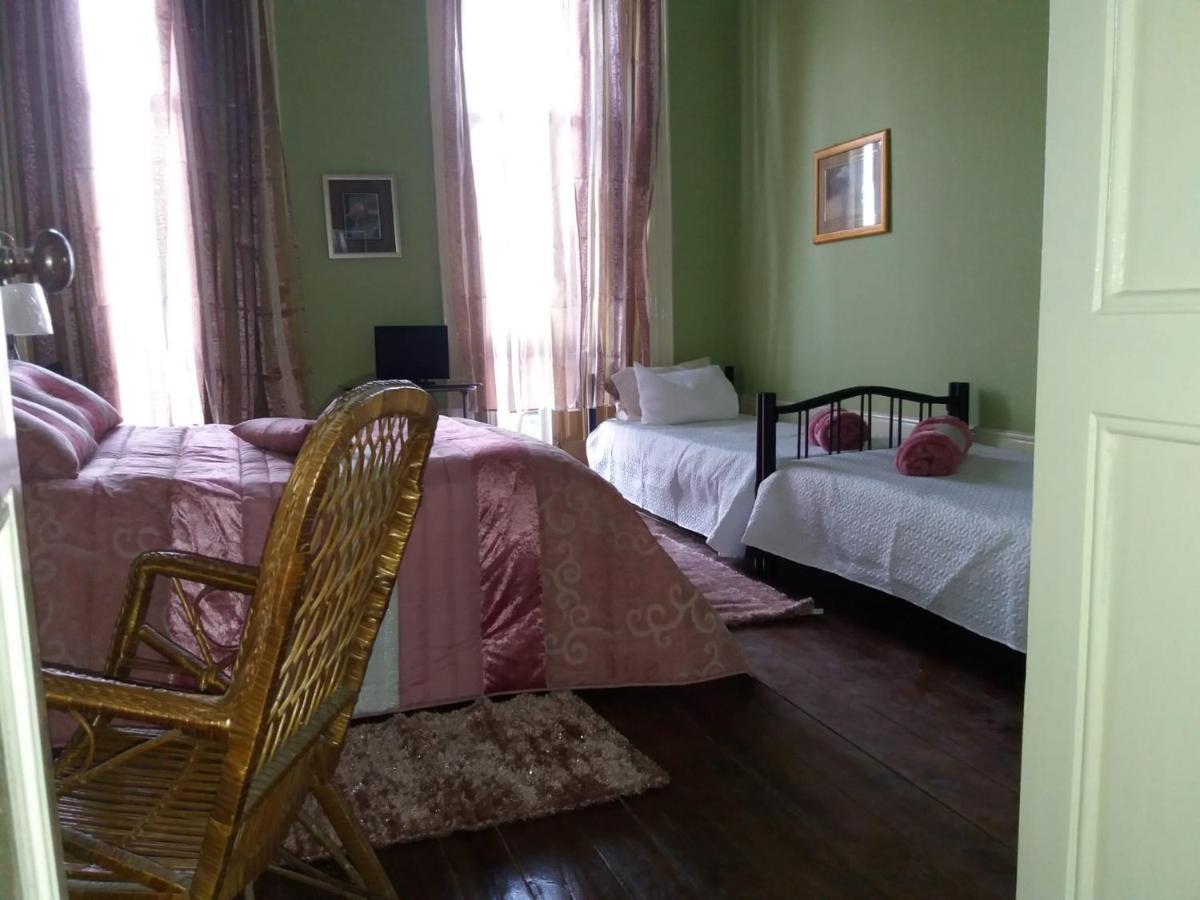 Casa Dragao Bed & Breakfast Порто Екстериор снимка